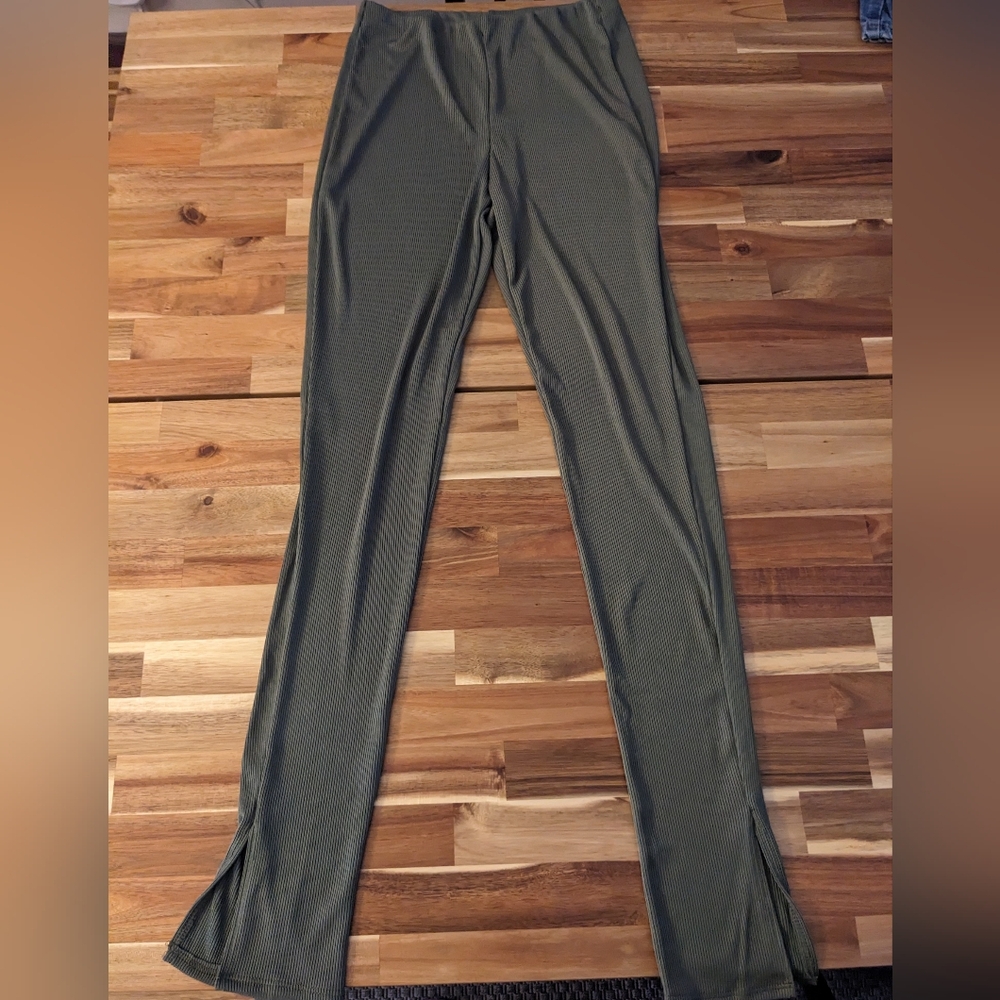 Flounce London narrow ribbed leggings with side split